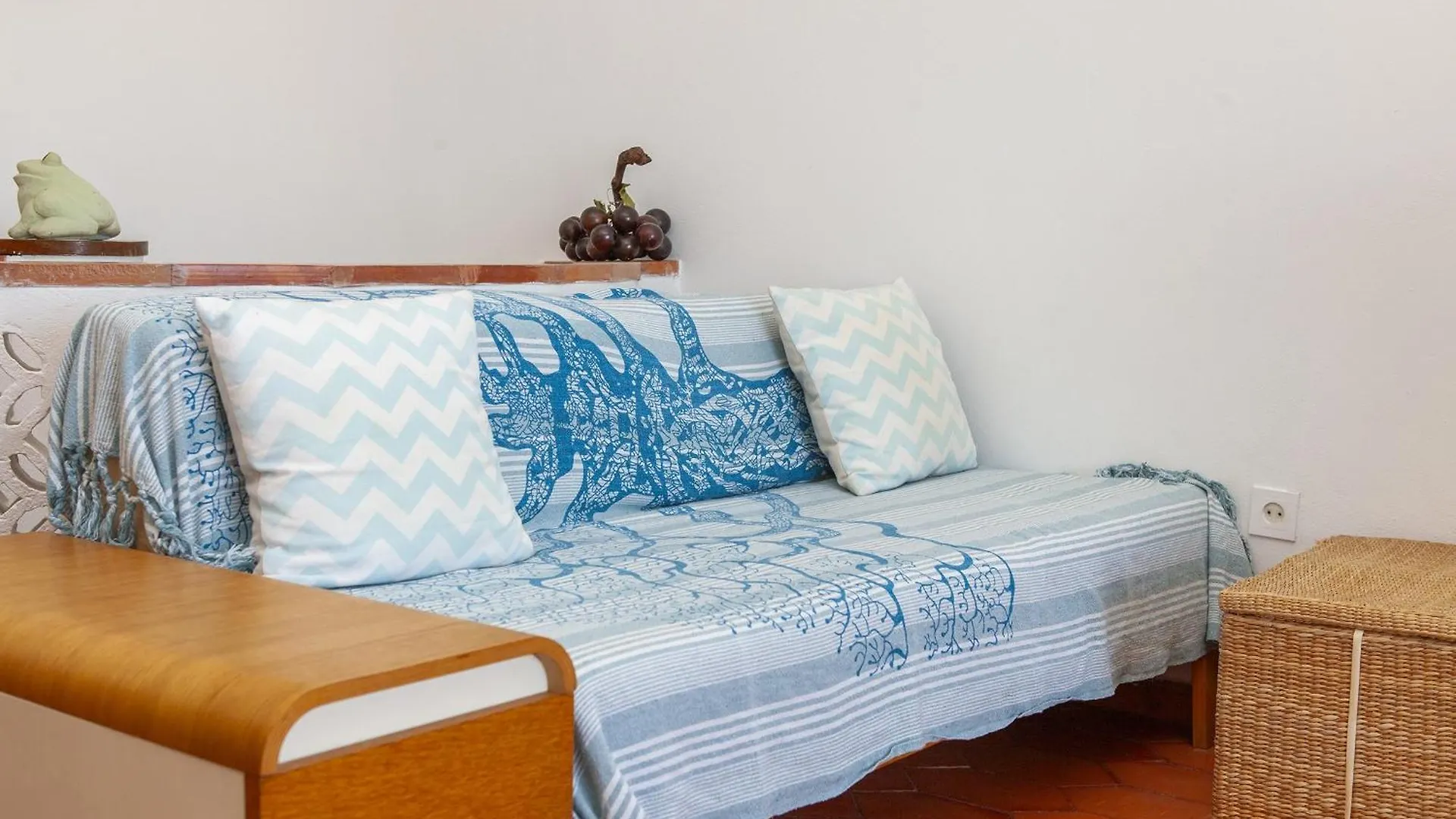 C22 - Beco Do Poco Beach Townhouse In Praia Da Luz Apartment